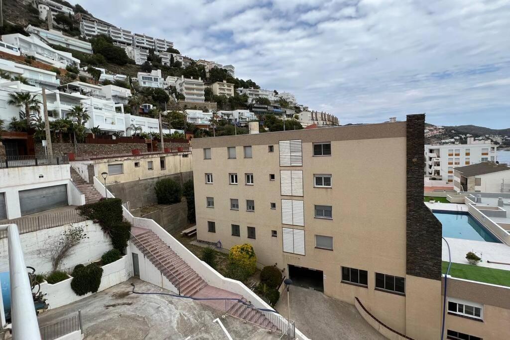 Apartamento Tres Habitaciones Con Vistas Al Mar En Roses Dış mekan fotoğraf