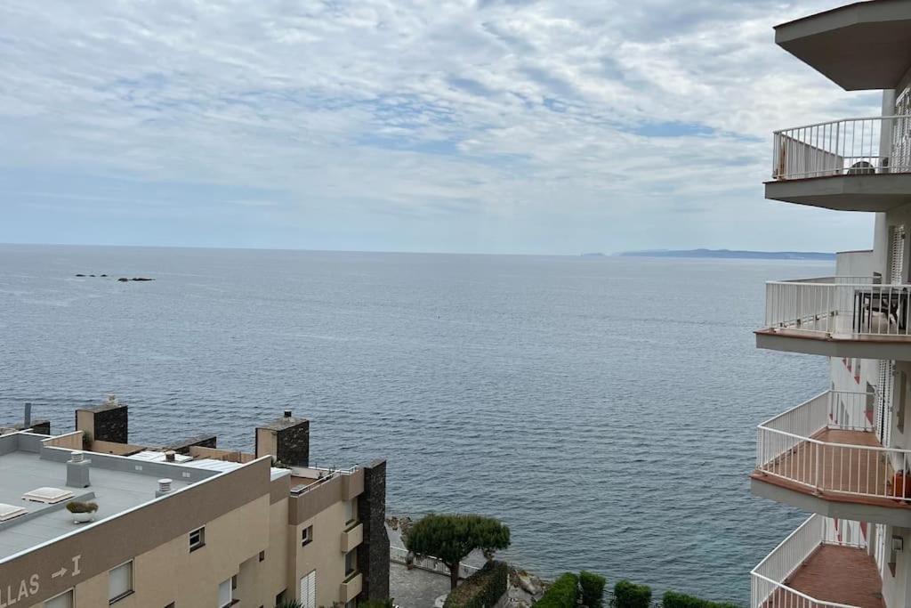 Apartamento Tres Habitaciones Con Vistas Al Mar En Roses Dış mekan fotoğraf